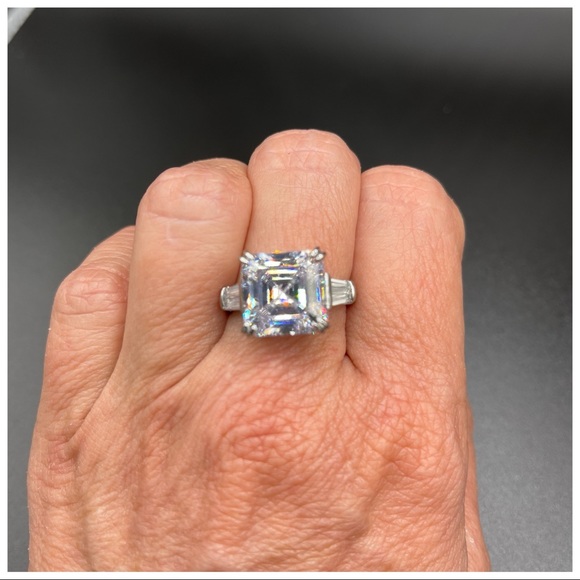 Asscher Cut 6 Carat Simulated Diamond Ring 925 Silver The Doeanne - Picture 6 of 12